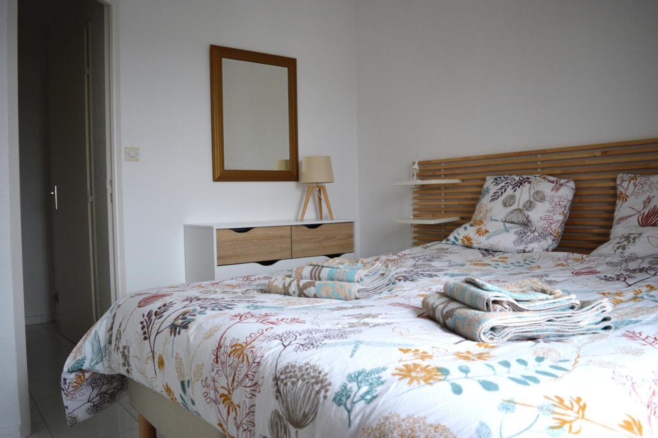 Triplex Avec Jardinet - Wifi - A 400M De La Plage Courseulles-sur-Mer Exteriör bild