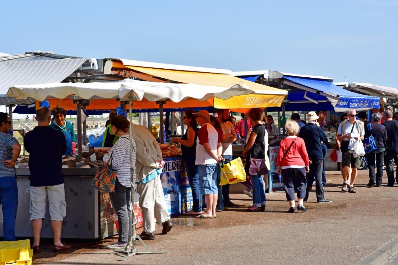 Triplex Avec Jardinet - Wifi - A 400M De La Plage Courseulles-sur-Mer Exteriör bild